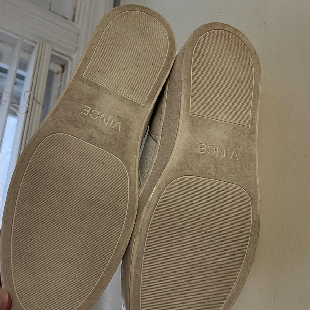 Vince White Slip On Sneakers - Picture 5 of 5